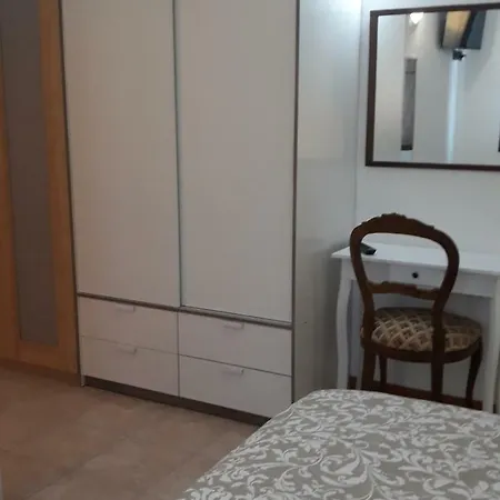 Alojamento de Acomodação e Pequeno-almoço L'ulivo 3*